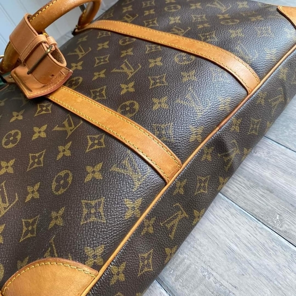 Authentic Louis Vuitton laptop bag - Picture 5 of 10
